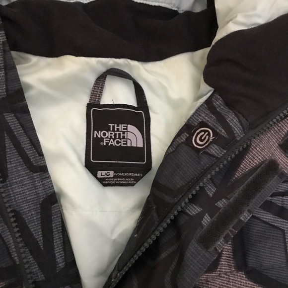 The North Face🎿 Ski Jacket - Picture 2 of 8